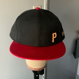 New Era Pittsburg Pirates Hat Size 8 NEW Red, Black, Gold